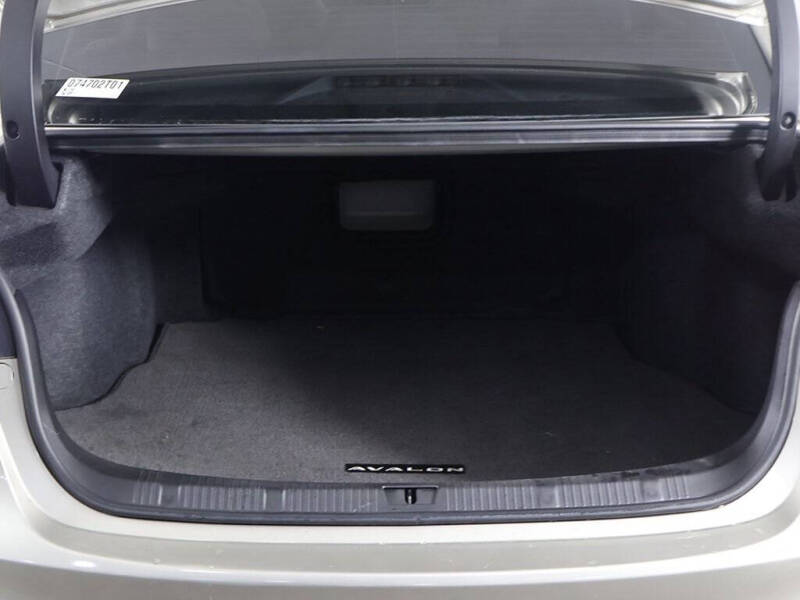 2013 Toyota Avalon XLE