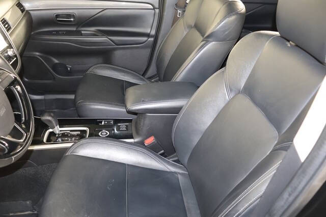 2020 Mitsubishi Outlander SEL