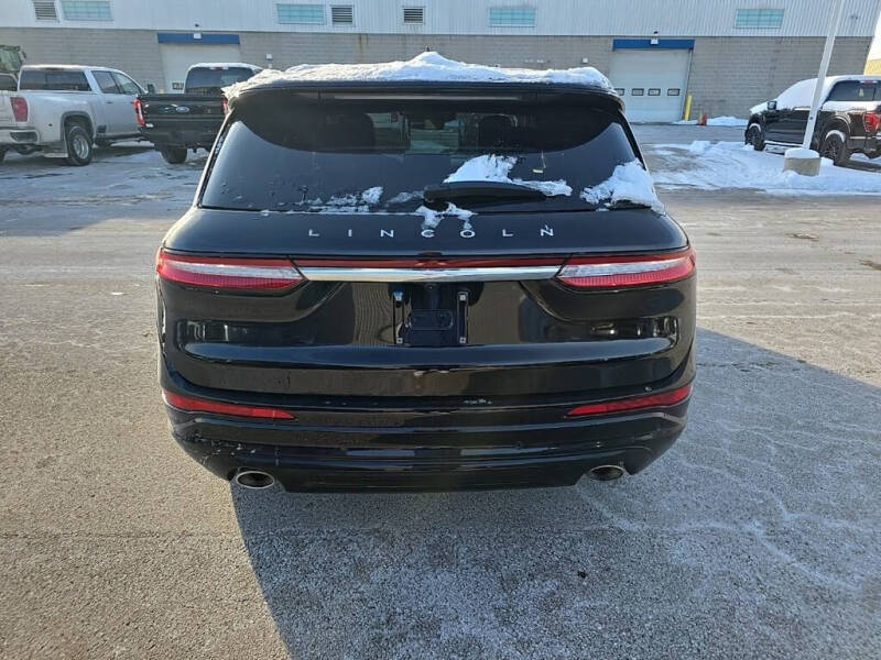 2025 Lincoln Corsair Premiere