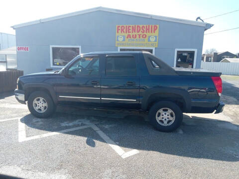 2004 Chevrolet Avalanche for sale at Friendship Auto Sales in Broken Arrow OK