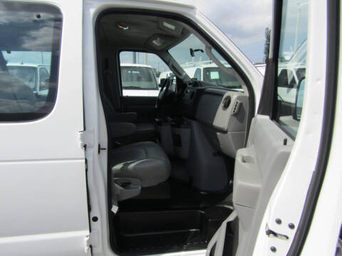 2012 Ford E-Series E-350 SD XLT