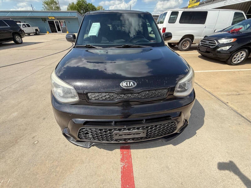 2016 Kia Soul +