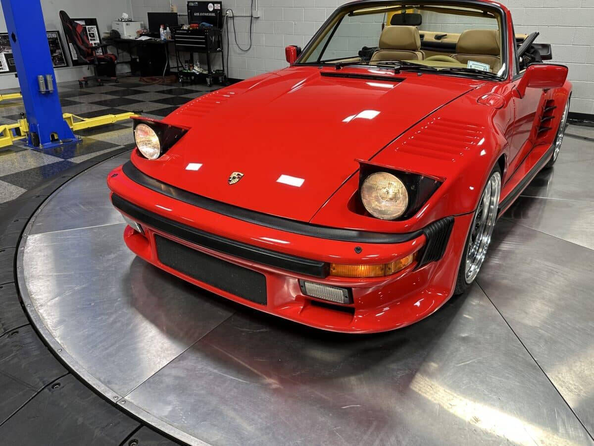 1985 Porsche 930 68