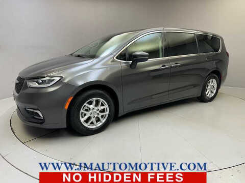 2023 Chrysler Pacifica for sale at J & M Automotive in Naugatuck CT