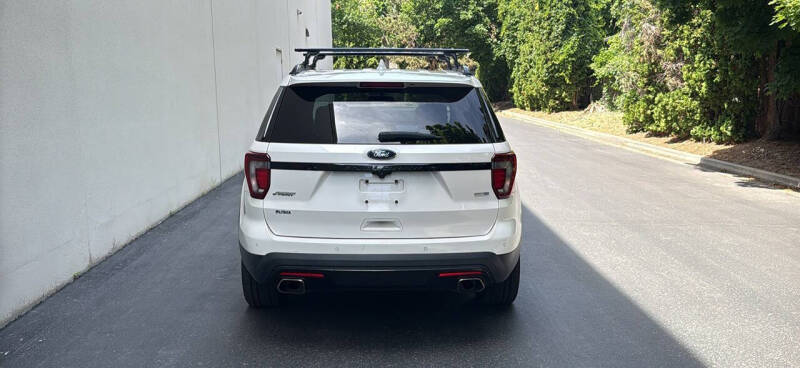 2017 Ford Explorer Sport