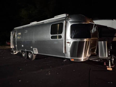 2023 Airstream Globetrotter 27FB