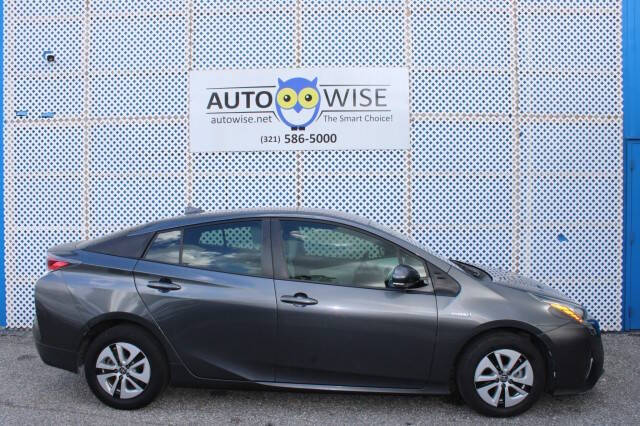 2016 Toyota Prius Three