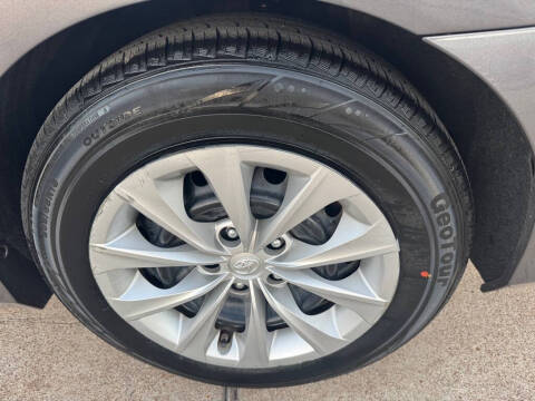 2017 Toyota Camry Hybrid