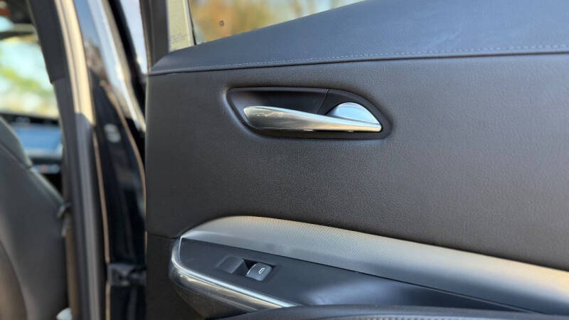 2021 Cadillac XT4 Premium Luxury