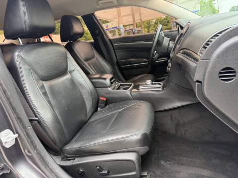 2015 Chrysler 300 Limited