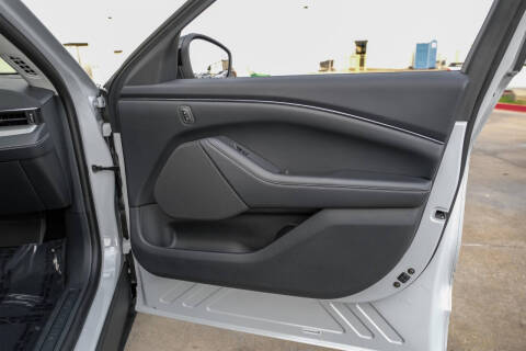 2023 Ford Mustang Mach-E Select