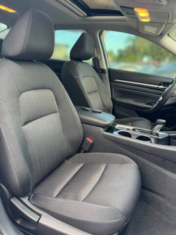 2021 Nissan Altima 2.5 SV