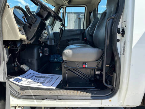 2013 International DuraStar 4400
