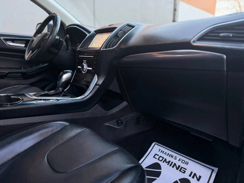 2018 Ford Edge Titanium