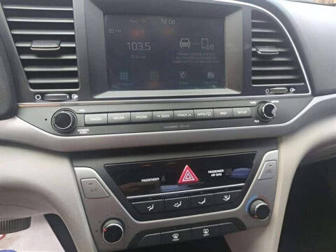 2017 Hyundai Elantra