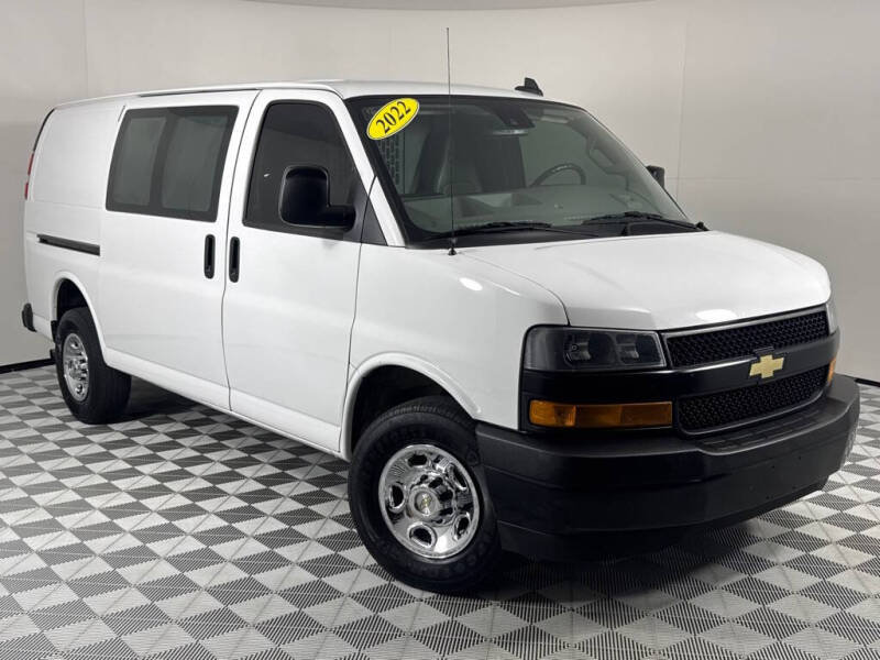 2022 Chevrolet Express 2500
