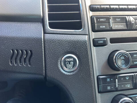 2011 Ford Taurus SEL