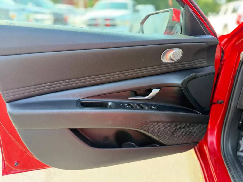 2023 Hyundai Elantra