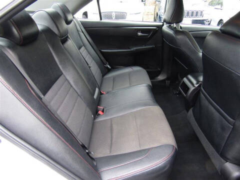 2016 Toyota Camry SE