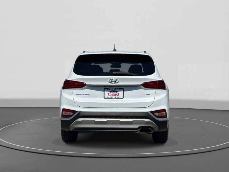 2019 Hyundai Santa Fe SE 2.4L