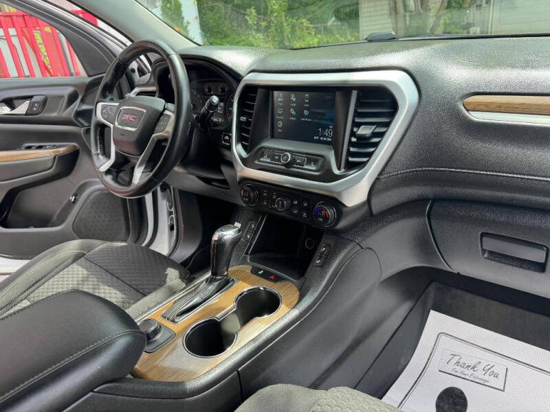 2018 GMC Acadia SLE-2