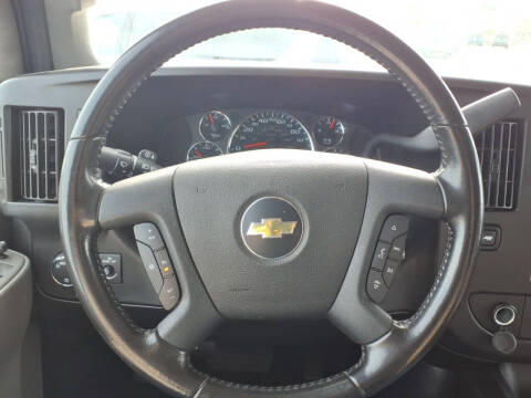2022 Chevrolet Express LS 3500