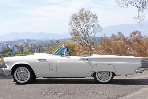 1957 Ford Thunderbird