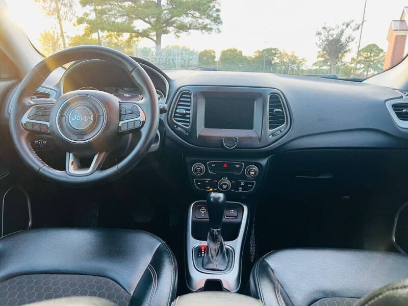 2018 Jeep Compass Latitude photo 21