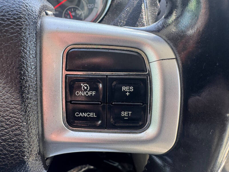 2011 Dodge Grand Caravan Crew