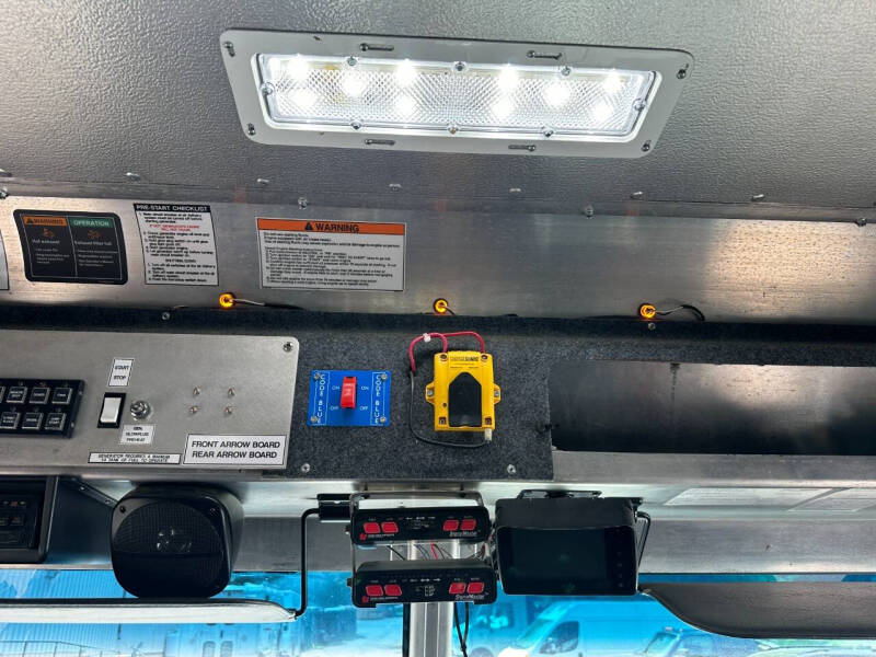 2016 Freightliner MT45 Chassis