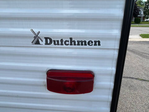 2023 Coleman Dutchmen