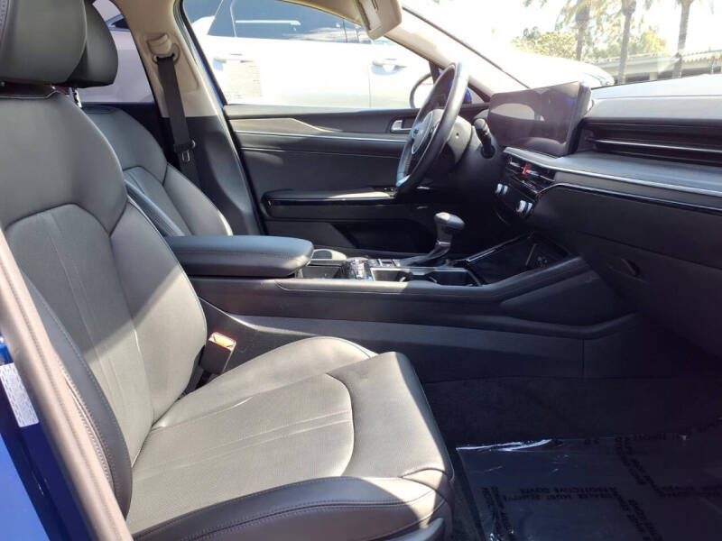 2025 Kia K5 EX