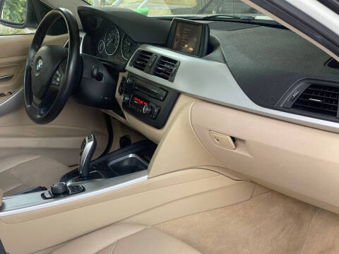 2013 BMW 3 Series 328i xDrive