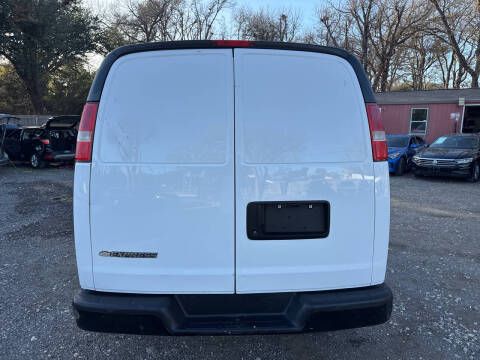 2017 Chevrolet Express 2500