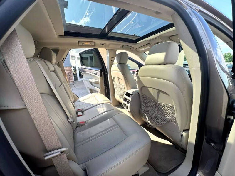 2011 Cadillac SRX Luxury Collection