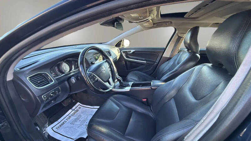 2016 Volvo V60 T5 Platinum