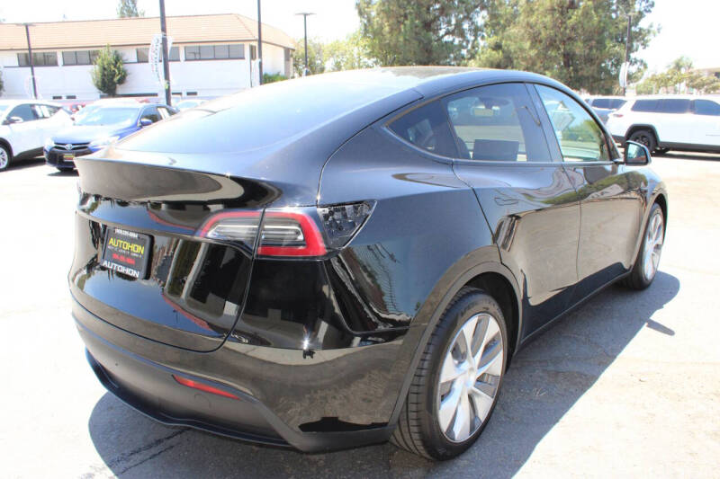 2024 Tesla Model Y Long Range
