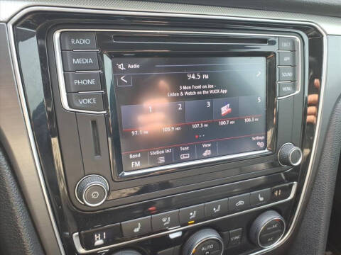 2018 Volkswagen Passat 2.0T R-Line