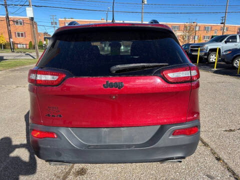 2016 Jeep Cherokee Sport Altitude