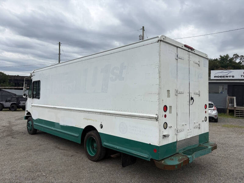 2011 Workhorse W62