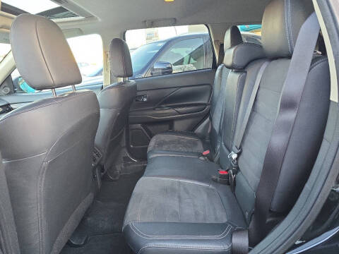 2019 Mitsubishi Outlander SE