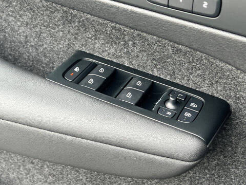 2026 Volvo EX40 Plus