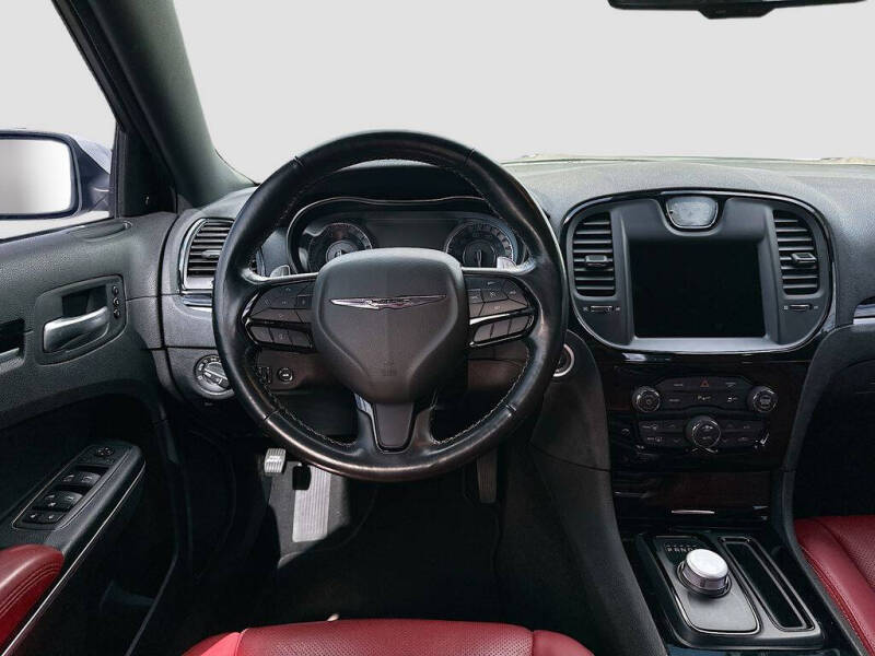 2021 Chrysler 300 S V8