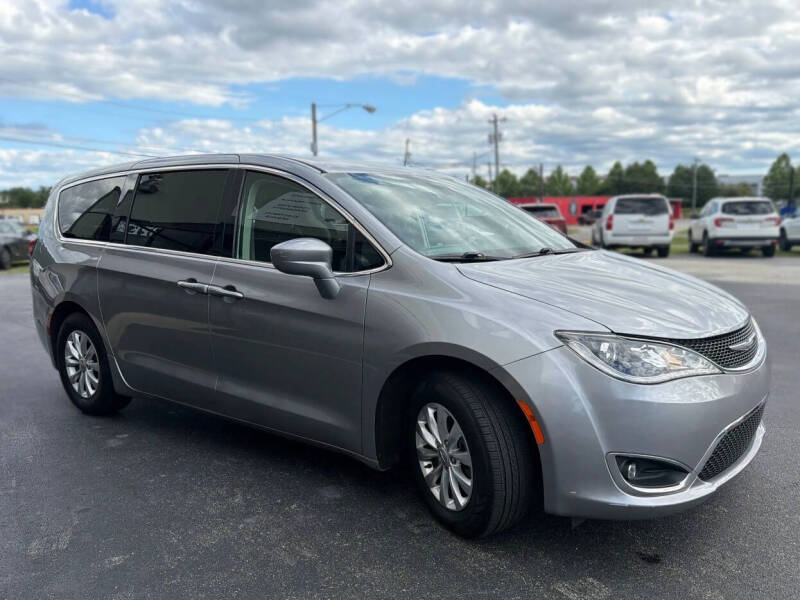 2018 Chrysler Pacifica Touring Plus