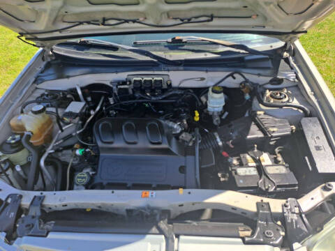 2005 Mazda Tribute s