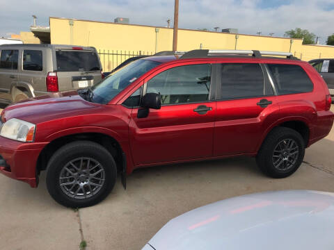 2008 Mitsubishi Endeavor for sale at FIRST CHOICE MOTORS in Lubbock TX