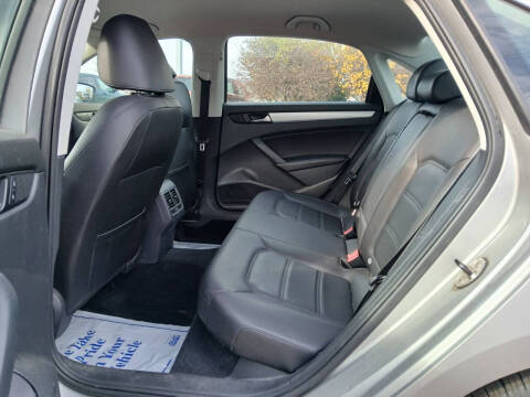 2013 Volkswagen Passat SE PZEV