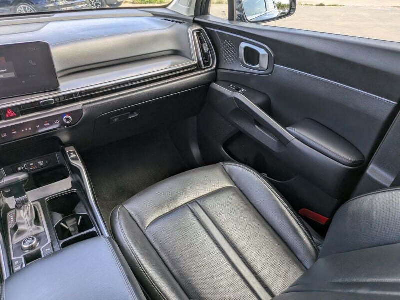 2025 Kia Sorento EX