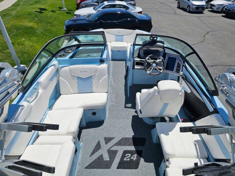 2022 MasterCraft XT24