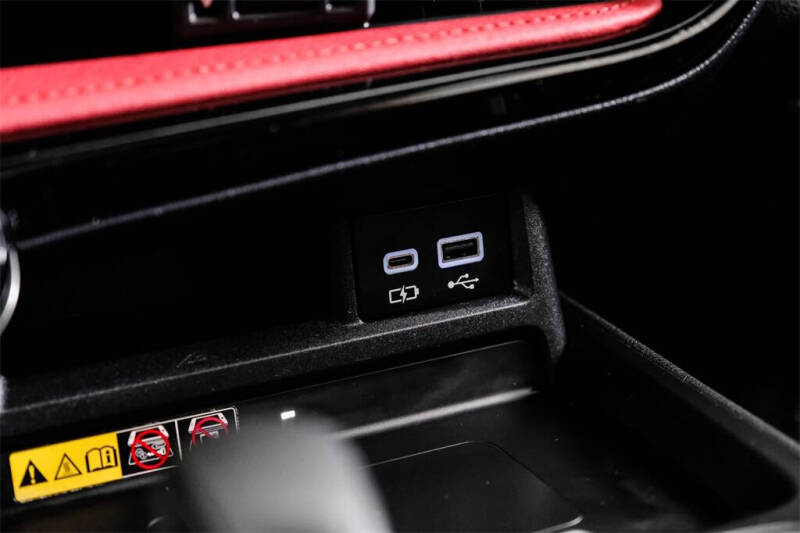 2022 Lexus NX 450h+ F SPORT Handling